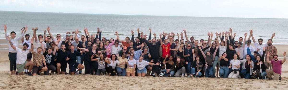 AppTweak-team-2025-1